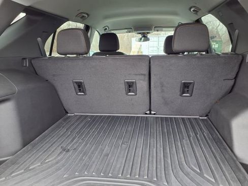 Used 2024 Chevrolet Equinox LT w/ LPO, Floor Liner Package image 20