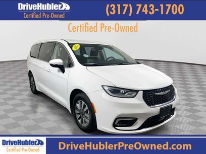 Used 2023 Chrysler Pacifica Touring-L