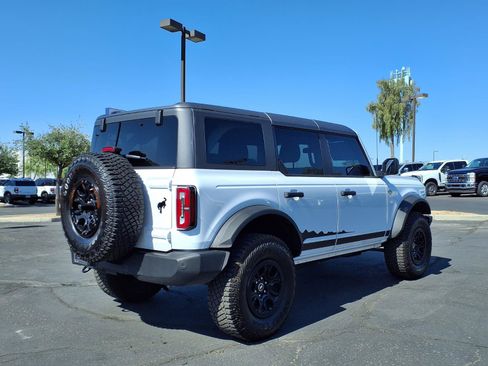 Certified 2024 Ford Bronco Wildtrak AWD/4WD image 6