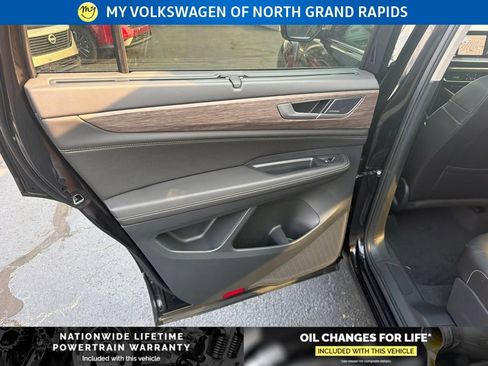 New 2026 Volkswagen Atlas SEL Premium R-Line AWD/4WD image 18