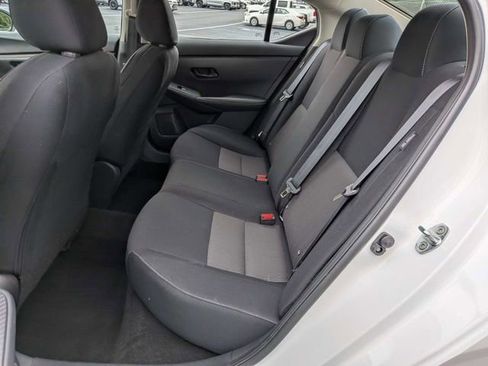 Used 2024 Nissan Sentra SV FWD image 14