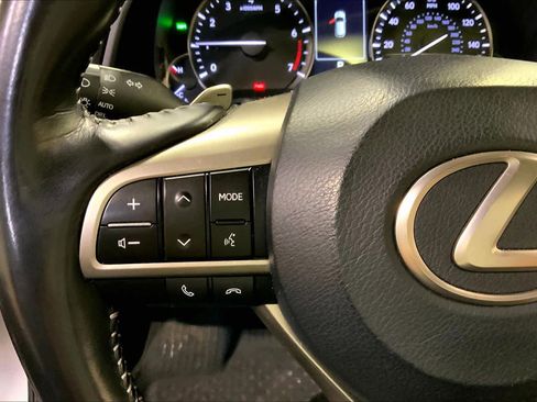 Used 2020 Lexus RX 350L Premium w/ Premium Package image 24