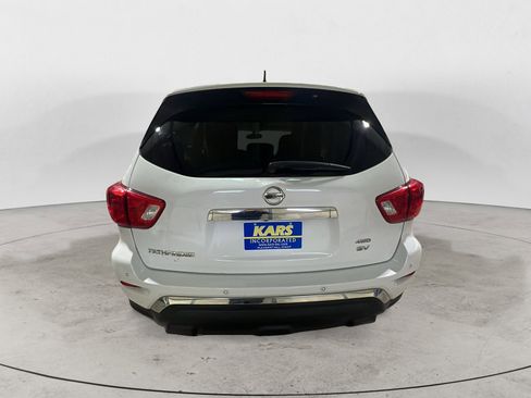 Used 2018 Nissan Pathfinder SV image 5