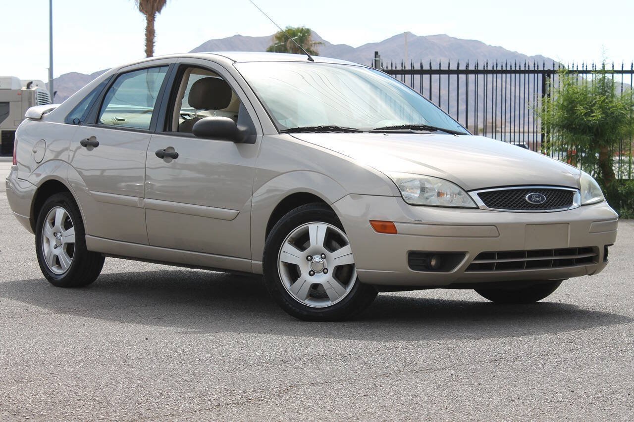Used 2006 Ford Focus SES FWD image 1