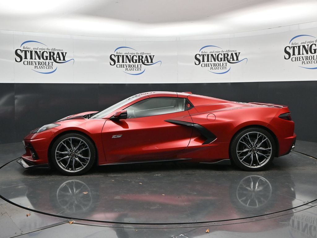 Used 2023 Chevrolet Corvette Stingray Convertible RWD image 4