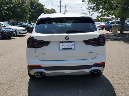 Used 2023 BMW X3 xDrive30i w/ Premium Package AWD/4WD image 4