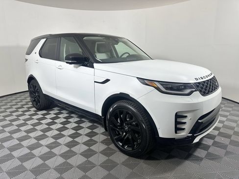 Certified 2025 Land Rover Discovery Dynamic SE AWD/4WD image 6