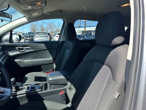 Used 2024 Kia Sportage LX image 26