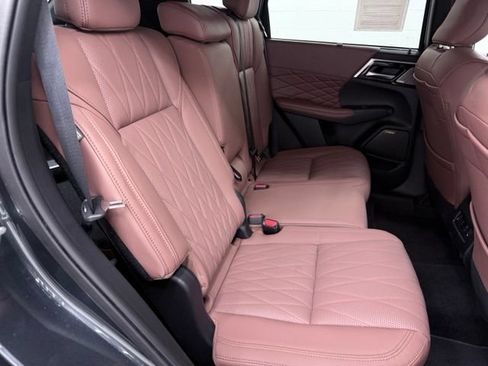 Used 2025 Mitsubishi Outlander SEL AWD/4WD image 21