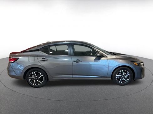 Used 2025 Nissan Sentra SV image 16