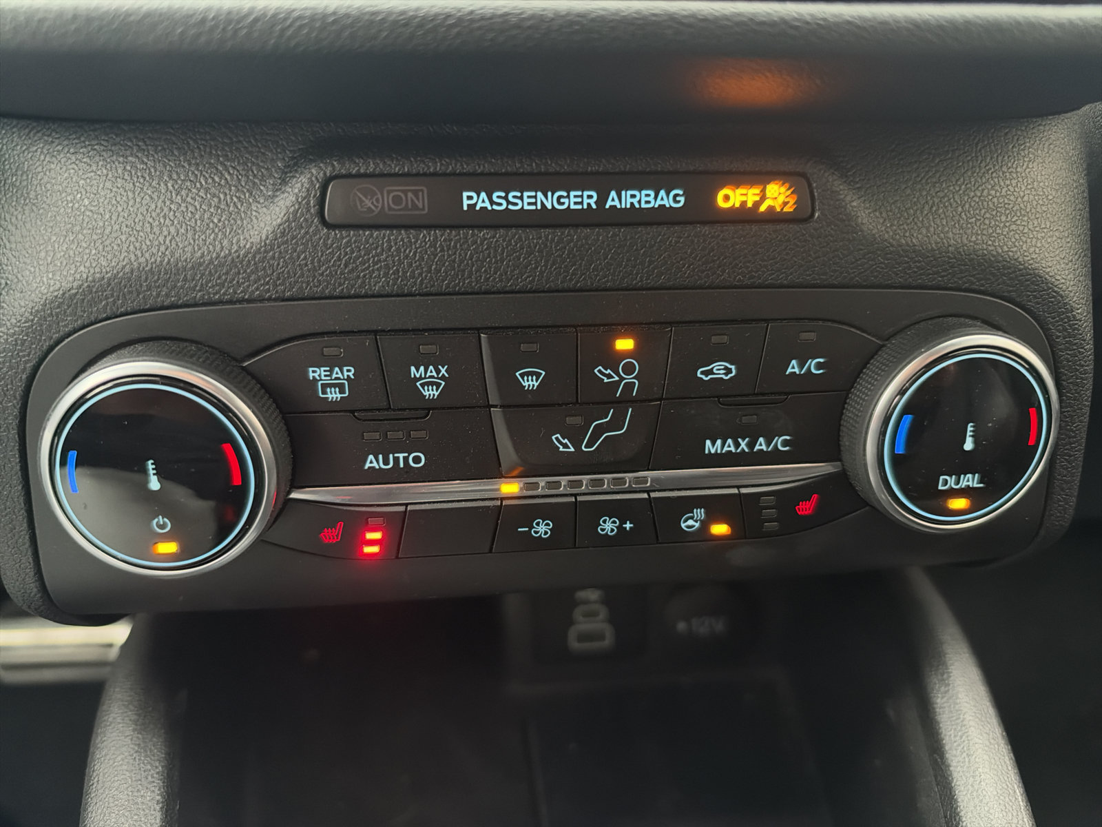 Used 2024 Ford Escape ST-Line AWD/4WD image 12