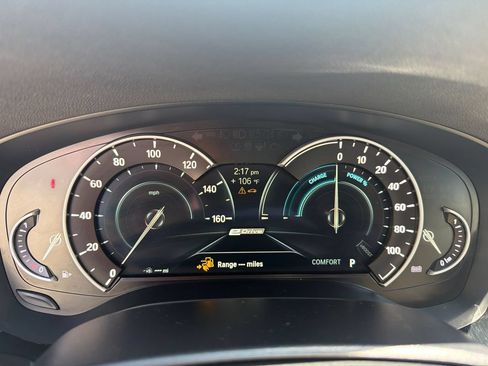 Used 2018 BMW 530e xDrive AWD/4WD image 14