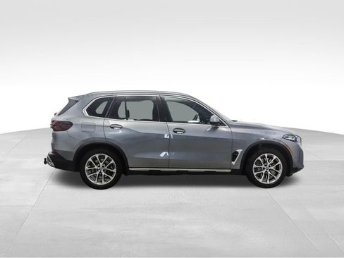 Used 2024 BMW X5 xDrive50e image 6