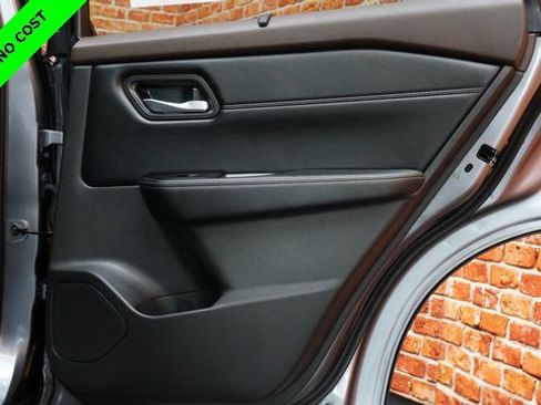 Used 2022 Nissan Rogue SL w/ SL Premium Package image 51