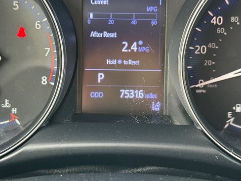 Certified 2019 Toyota C-HR LE image 23