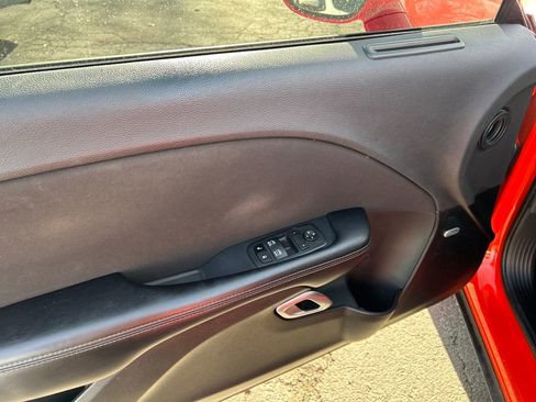 Used 2022 Dodge Challenger R/T w/ Shaker Package image 10