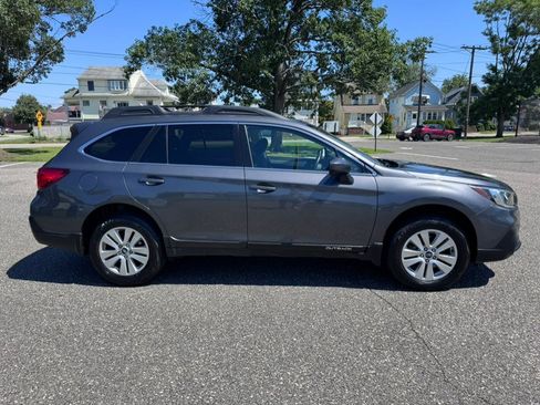 Used 2019 Subaru Outback 2.5i Premium AWD/4WD image 7