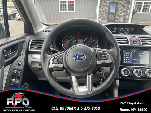 Used 2018 Subaru Forester 2.5i Premium w/ All-Weather Package AWD/4WD image 11
