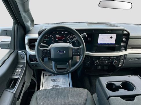 Certified 2025 Ford F250 XLT AWD/4WD image 28