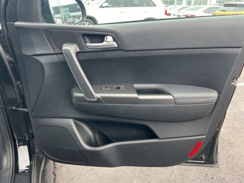 Certified 2021 Kia Sportage LX image 27