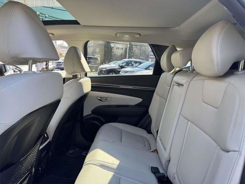 Used 2023 Hyundai Tucson Limited image 12