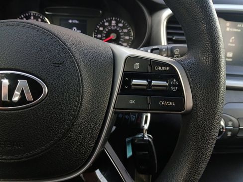 Used 2020 Kia Sorento FWD V6 image 25