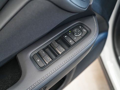 New 2026 Lexus TX 550h AWD Plug-In Hybrid image 20