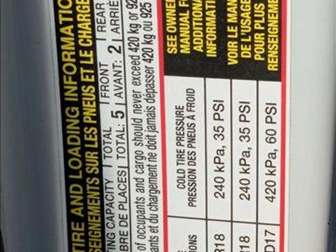 Used 2020 Toyota Camry SE image 14