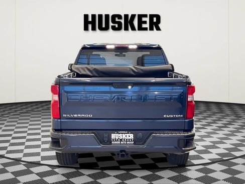 Used 2020 Chevrolet Silverado 1500 Custom w/ Custom Value Package AWD/4WD image 5