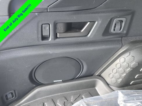 Used 2025 Subaru Outback Wilderness AWD/4WD image 15
