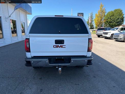 Used 2017 GMC Sierra 1500 SLT w/ SLT Preferred Package AWD/4WD image 6