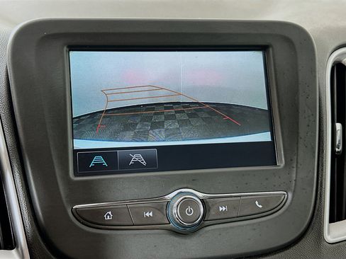Used 2018 Chevrolet Malibu LS FWD image 13