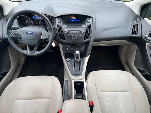 Used 2016 Ford Focus SE FWD image 17