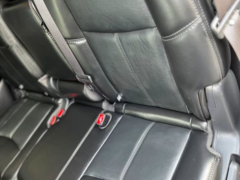 Used 2017 Nissan Pathfinder SL w/ SL Tech Package FWD image 20