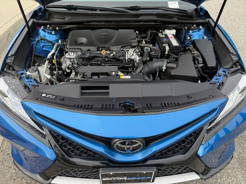 Used 2020 Toyota Camry XSE image 18