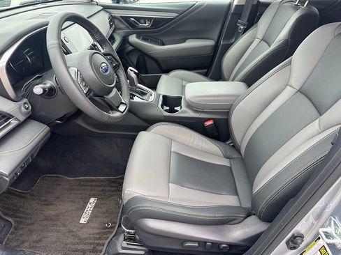 Used 2025 Subaru Outback Onyx Edition image 25
