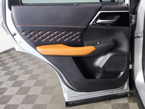 Used 2022 Mitsubishi Outlander SEL image 30