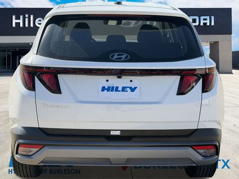 New 2026 Hyundai Tucson SE image 5