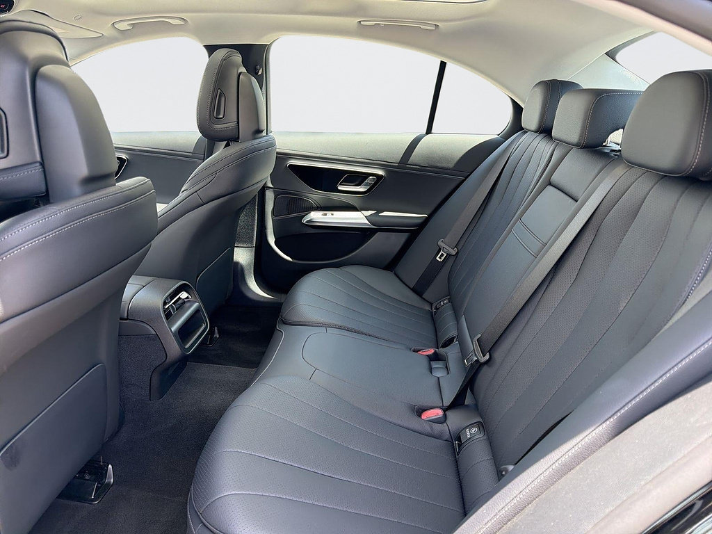 Used 2026 Mercedes-Benz E 350 Sedan image 24