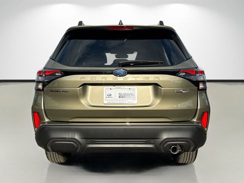 Used 2025 Subaru Forester Limited image 4