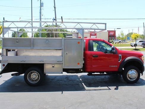 Used 2017 Ford F550 4x4 Regular Cab Super Duty image 8