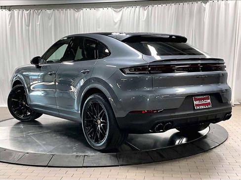 New 2026 Porsche Cayenne Coupe AWD/4WD image 3