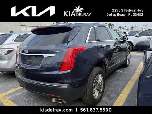 Used 2018 Cadillac XT5 Luxury image 2