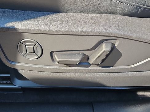 Certified 2025 Audi Q5 Premium w/ Convenience Package AWD/4WD image 25