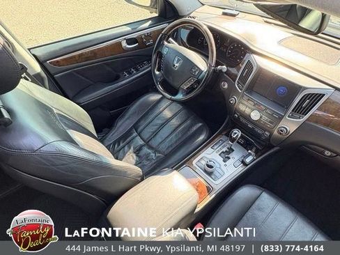 Used 2011 Hyundai Equus Signature RWD image 16