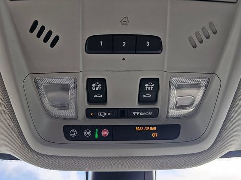 Used 2019 Buick Enclave Avenir w/ Avenir Technology Package AWD/4WD image 33