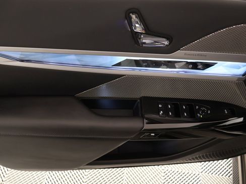 Certified 2023 BMW 740i RWD image 17