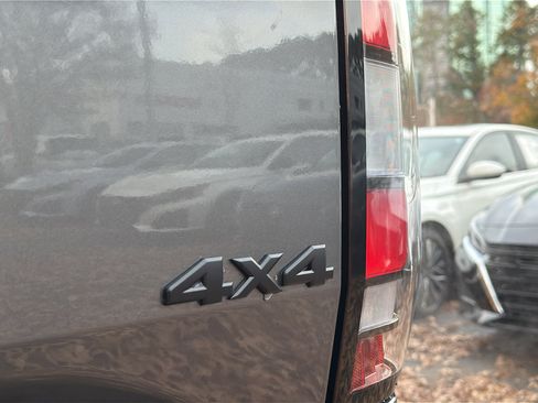 New 2026 Nissan Frontier SV w/ SV Convenience Package image 15