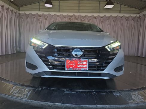 Used 2025 Nissan Versa SV FWD image 11