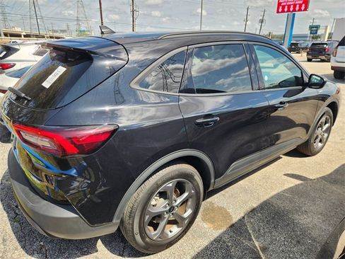 Used 2025 Ford Escape ST-Line image 5